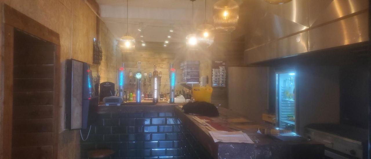 Blessington Road B&B & Lockinn Bar & Restaurant Liverpool Dış mekan fotoğraf